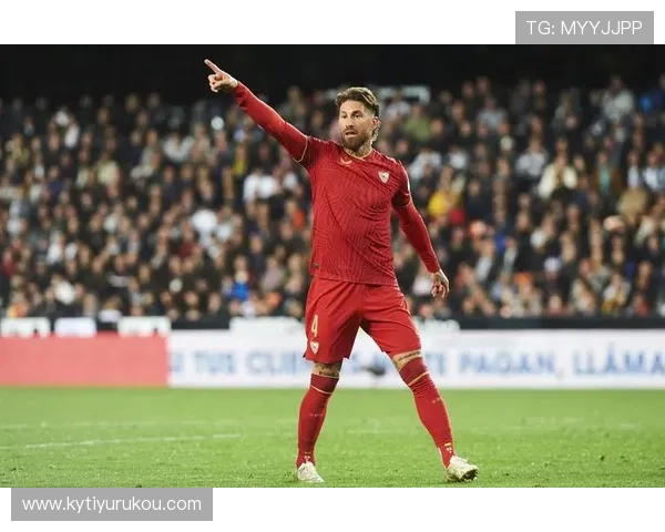 开云足球如何提升你的足球比赛策略和技巧，成为场上最耀眼的明星